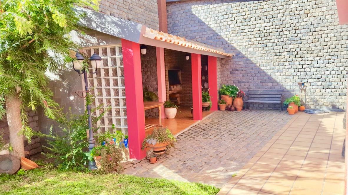 Апартаменты Pink House Понта-ду-Сол Экстерьер фото